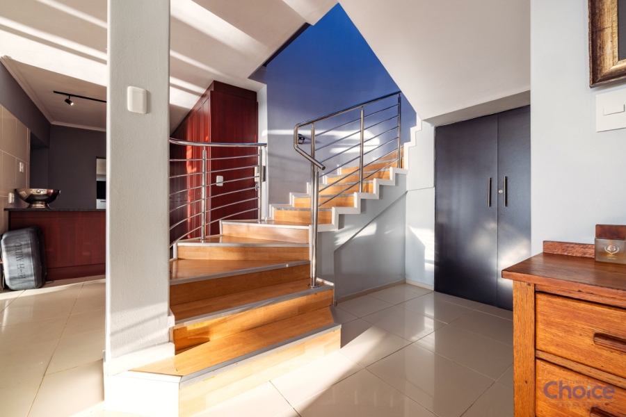 5 Bedroom Property for Sale in Jeffreys Bay Central Eastern Cape